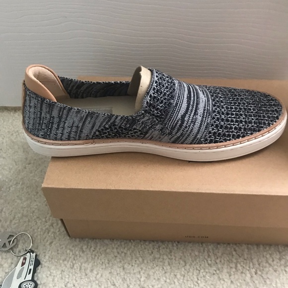 UGG loafers brand new - Picture 3 of 7